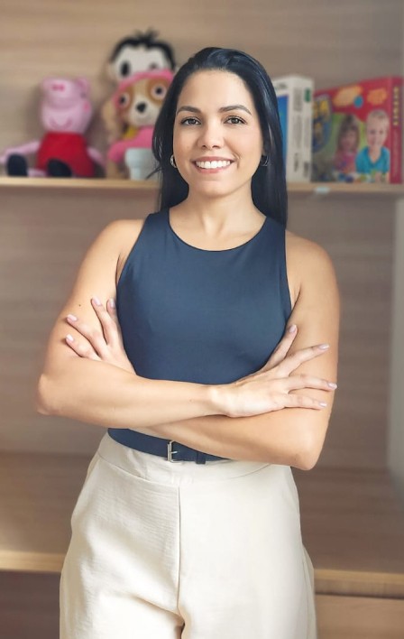 Foto de perfil da terapeuta ocupacional Thallita Barcelos - Ciare Terapias